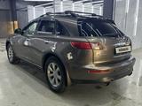 Infiniti FX35 2005 годаүшін4 500 000 тг. в Алматы – фото 4