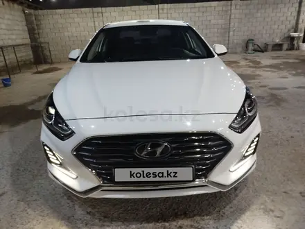 Hyundai Sonata 2018 года за 9 200 000 тг. в Шымкент