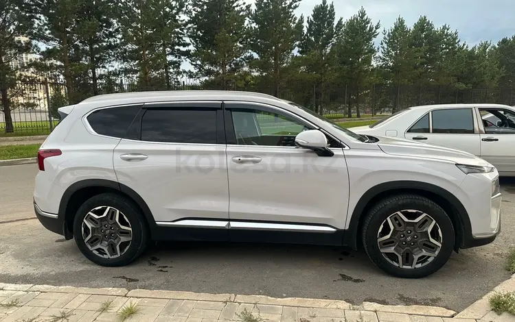 Hyundai Santa Fe 2021 годаүшін15 000 000 тг. в Астана