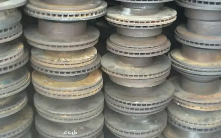 Тормозные диски за 6 000 тг. в Алматы