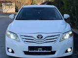 Toyota Camry 2011 года за 6 850 000 тг. в Тараз – фото 3