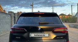 BMW X5 2021 года за 45 000 000 тг. в Астана – фото 2