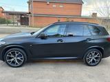 BMW X5 2021 года за 45 000 000 тг. в Астана – фото 3