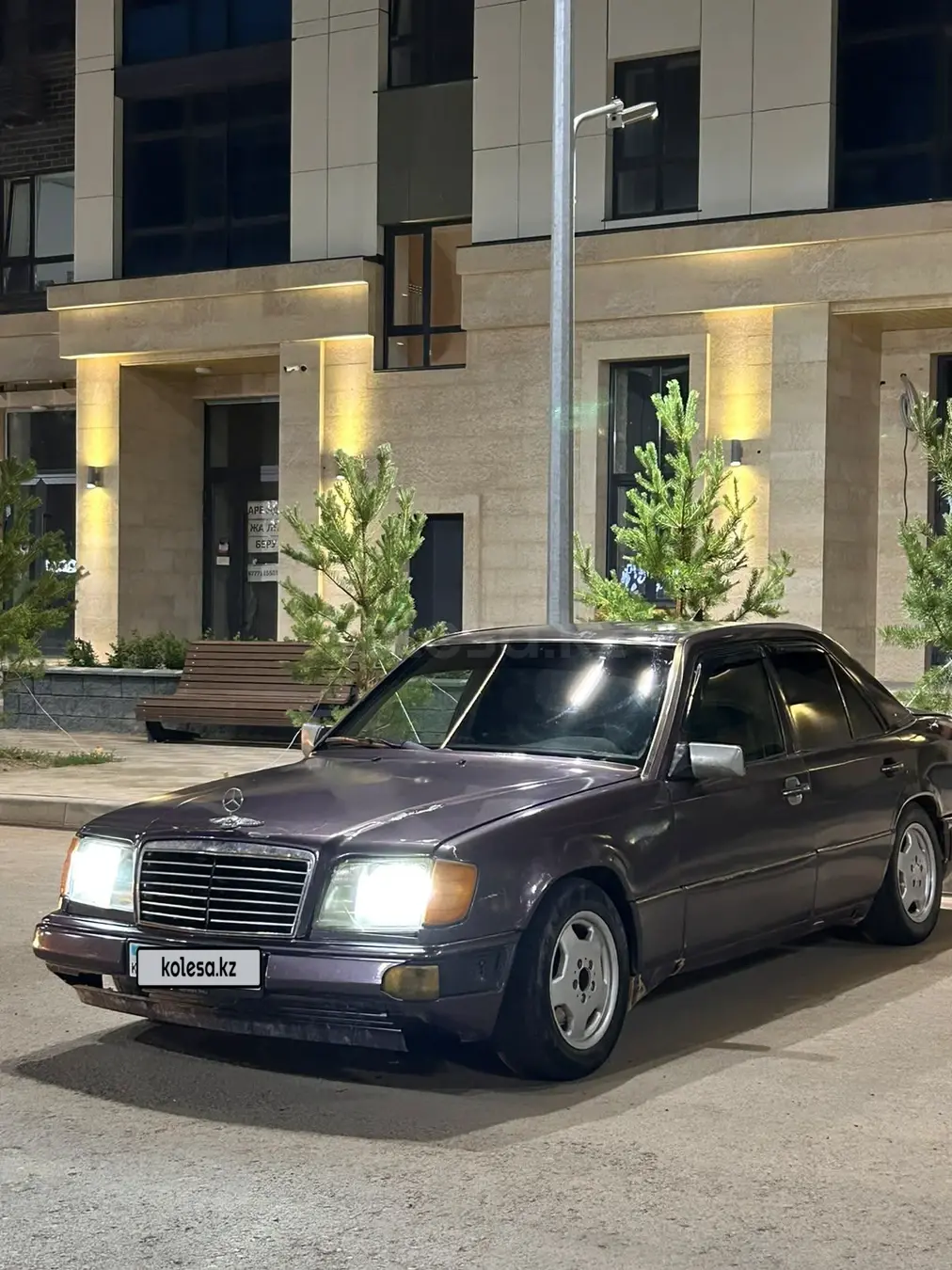 Mercedes-Benz E-Class, 1993