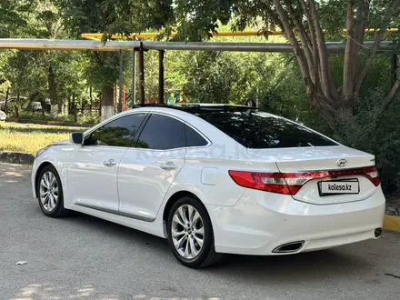 Hyundai Grandeur 2011 года за 7 900 000 тг. в Шымкент – фото 12