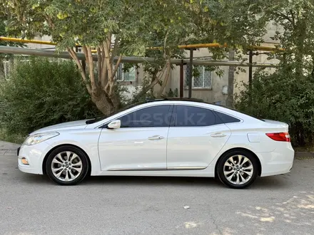 Hyundai Grandeur 2011 года за 7 900 000 тг. в Шымкент – фото 10