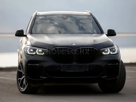 BMW X5 2021 года за 50 000 000 тг. в Астана – фото 4