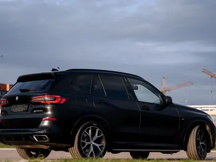 BMW X5 2021 года за 50 000 000 тг. в Астана – фото 7
