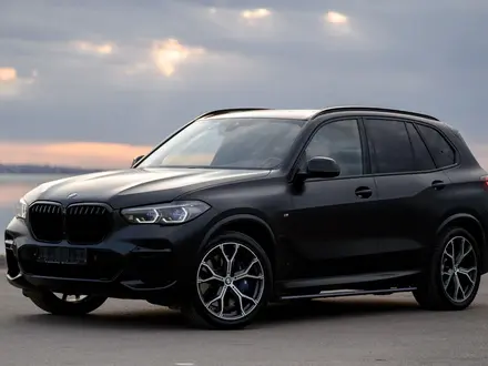 BMW X5 2021 года за 50 000 000 тг. в Астана – фото 8