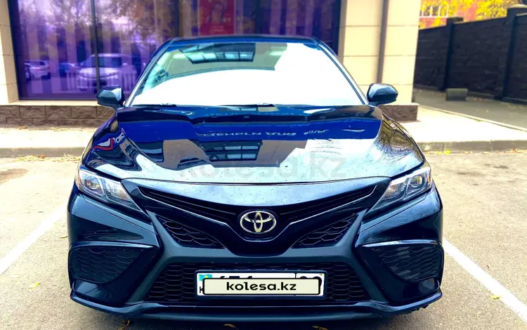 Toyota Camry 2021 годаүшін14 000 000 тг. в Караганда