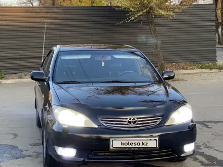 Toyota Camry 2005 года за 7 000 000 тг. в Алматы