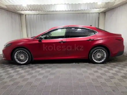 Toyota Camry Luxe 2024 года за 19 100 000 тг. в Алматы – фото 3