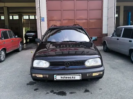 Volkswagen Golf 1997 года за 1 600 000 тг. в Карабулак – фото 2