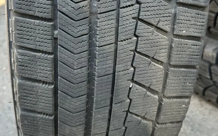 Шины Bridgestone за 220 000 тг. в Алматы