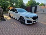 BMW 750 2020 года за 33 900 000 тг. в Алматы – фото 4