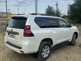 Toyota Land Cruiser Prado 2018 года за 20 990 000 тг. в Актобе – фото 2