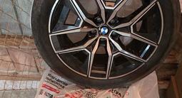Диски одноразмерные с летней резиной за 400 000 тг. в Алматы
