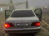 Mercedes-Benz E 230 1995 года за 2 400 000 тг. в Алматы – фото 3