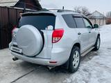 Toyota RAV4 2006 годаfor7 000 000 тг. в Алматы – фото 5