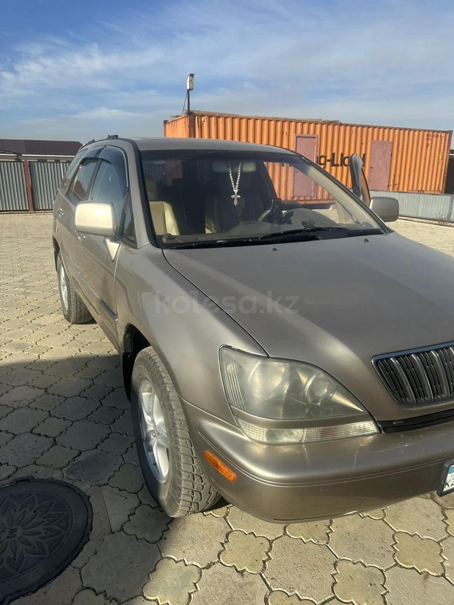 Lexus RX 300 1999 г.