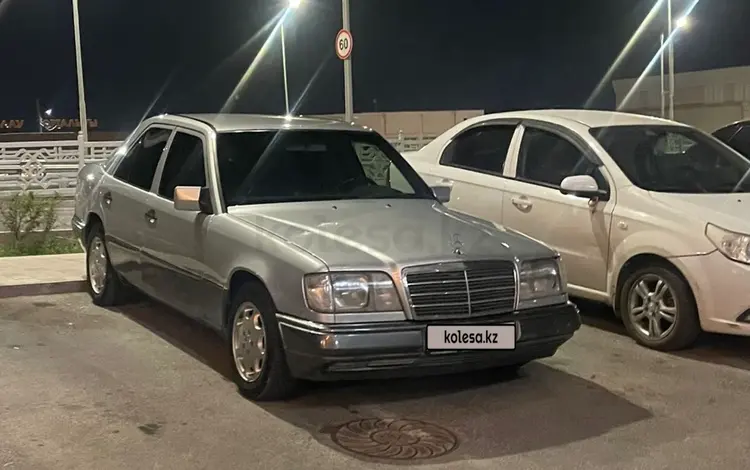 Mercedes-Benz E 220 1994 года за 2 700 000 тг. в Шымкент