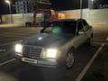 Mercedes-Benz E 220 1994 года за 2 700 000 тг. в Шымкент – фото 4