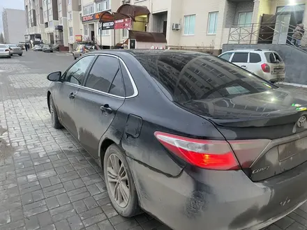 Toyota Camry 2016 года за 6 000 000 тг. в Актобе – фото 4