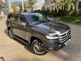 Toyota Land Cruiser 2024 года за 59 000 000 тг. в Алматы – фото 3