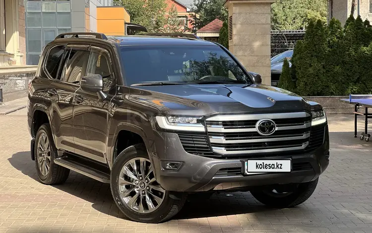 Toyota Land Cruiser 2024 года за 59 000 000 тг. в Алматы