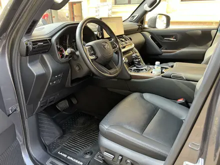 Toyota Land Cruiser 2024 года за 59 000 000 тг. в Алматы – фото 8