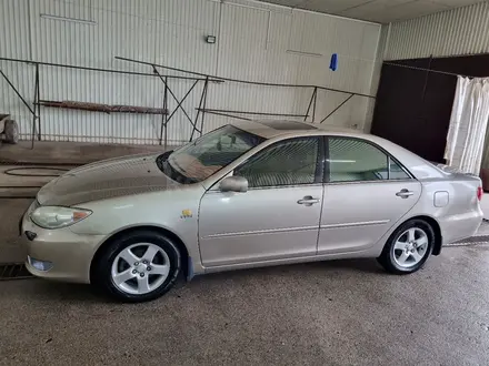 Toyota Camry 2005 года за 6 000 000 тг. в Кулан – фото 11