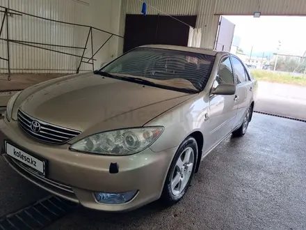 Toyota Camry 2005 года за 6 000 000 тг. в Кулан – фото 10