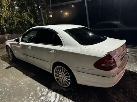 Mercedes-Benz E 320 2003 года за 7 050 000 тг. в Алматы – фото 5