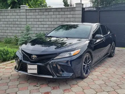 Toyota Camry 2020 года за 13 500 000 тг. в Талдыкорган