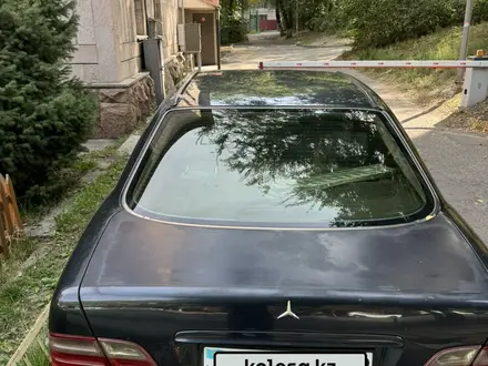 Mercedes-Benz E 240 2000 года за 3 500 000 тг. в Алматы – фото 11