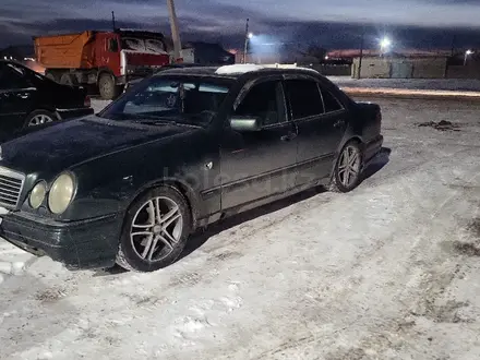 Mercedes-Benz E 230 1996 года за 1 900 000 тг. в Тараз – фото 2