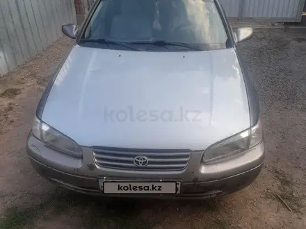 Toyota Camry 1999 года за 2 800 000 тг. в Есик – фото 8