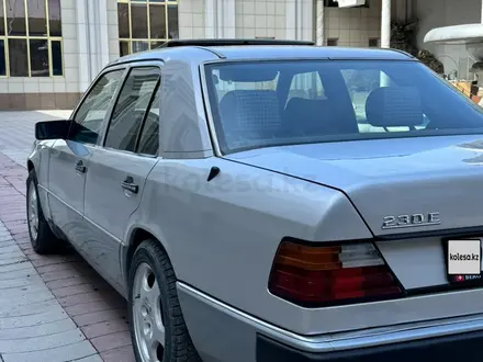 Mercedes-Benz E 230 1990 года за 2 400 000 тг. в Шымкент – фото 4