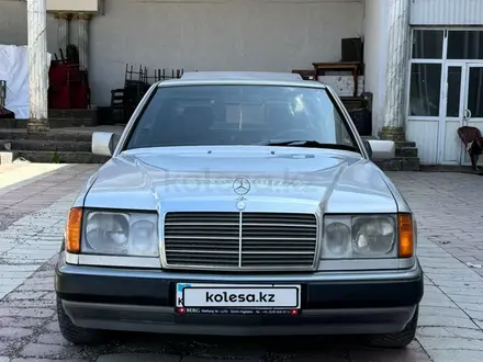 Mercedes-Benz E 230 1990 года за 2 400 000 тг. в Шымкент