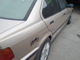 BMW 318 1991 годаүшін1 800 000 тг. в Семей – фото 3