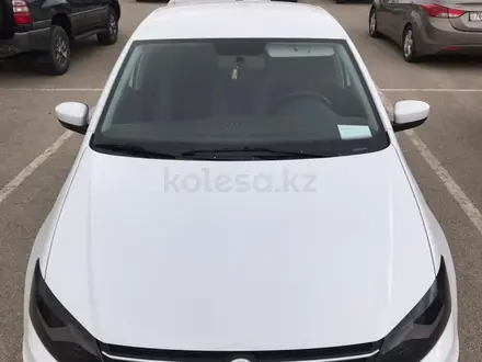 Volkswagen Polo 2017 года за 6 500 000 тг. в Актау