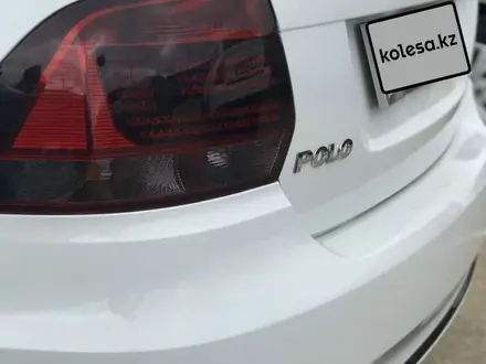 Volkswagen Polo 2017 года за 6 500 000 тг. в Актау – фото 7