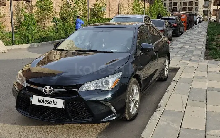 Toyota Camry 2015 года за 10 500 000 тг. в Астана