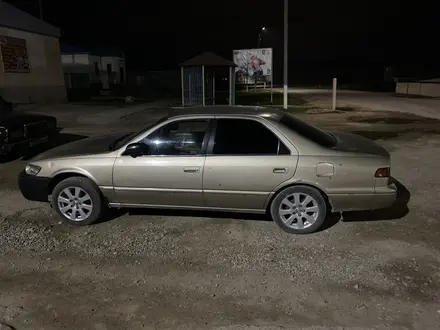 Toyota Camry 1999 года за 2 850 000 тг. в Сарыагаш