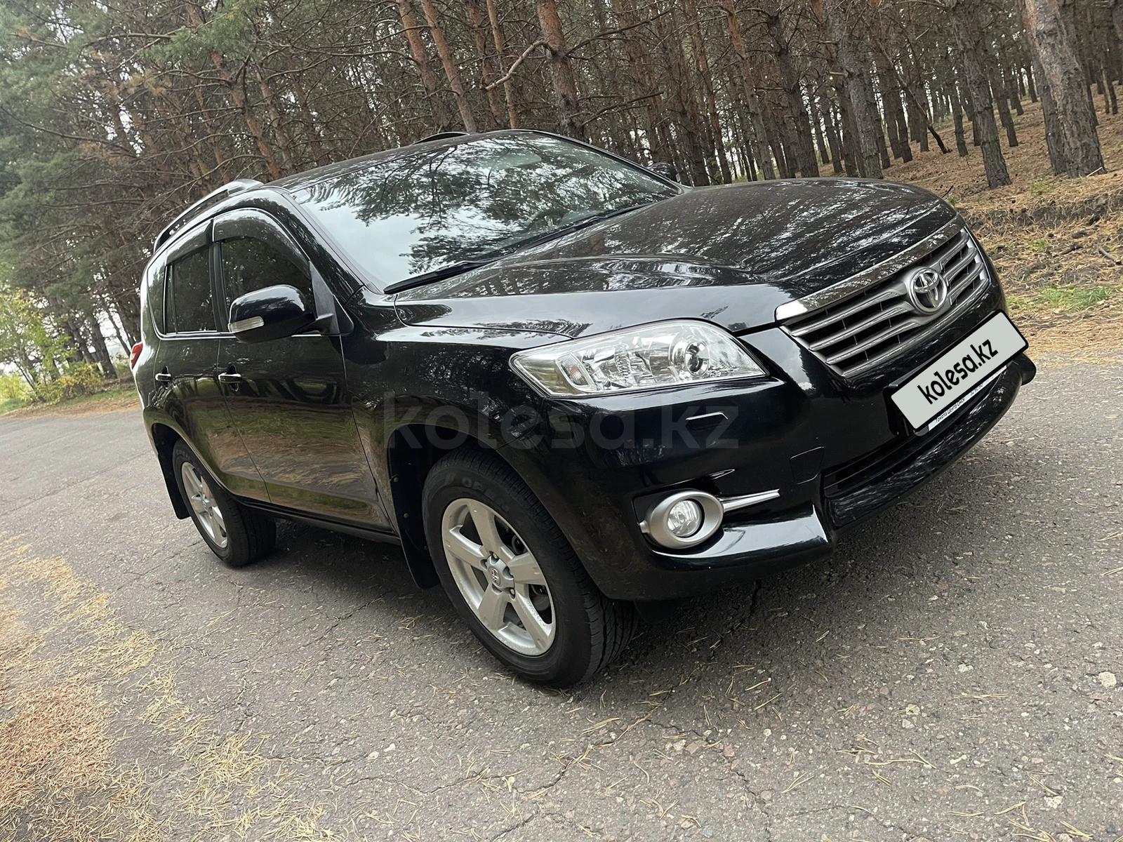 Toyota RAV4 2012 г.