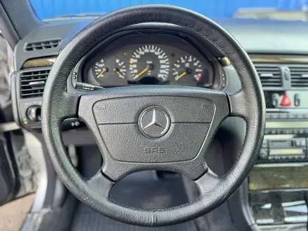 Mercedes-Benz E 320 1996 года за 7 100 000 тг. в Алматы – фото 23