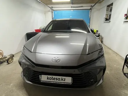 Toyota Camry 2025 года за 21 500 000 тг. в Уральск – фото 10