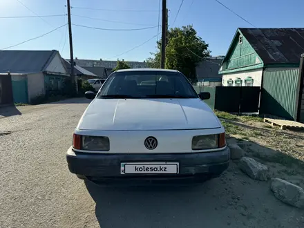 Volkswagen Passat 1991 года за 1 100 000 тг. в Актобе – фото 3