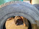 BRIDGESTONE 255-70-15 за 66 000 тг. в Алтай – фото 2