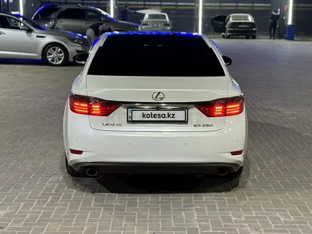 Lexus ES 250 2015 года за 13 000 000 тг. в Алматы – фото 2